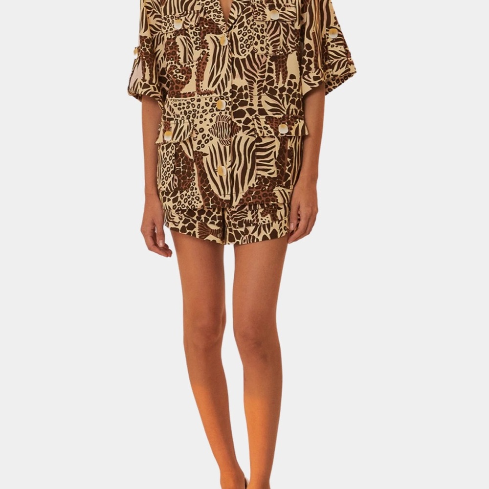 Farm Rio Sand Button up - Picture 4 of 5